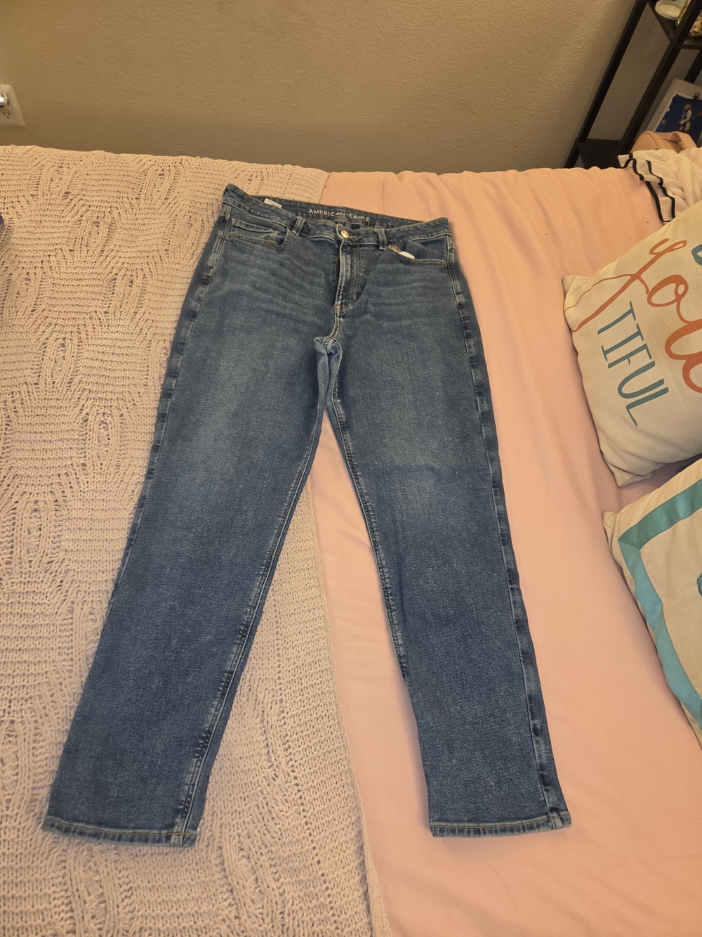 American Eagle Outfitters Women's Straight Leg Blue Jeans